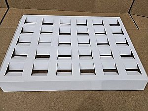 במה ל- 30 קינוחים (מתאים למידה 30/43) מארז 100 יחידות